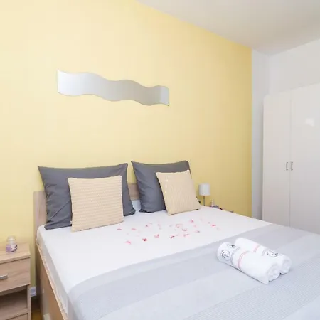 Anchor Apartment